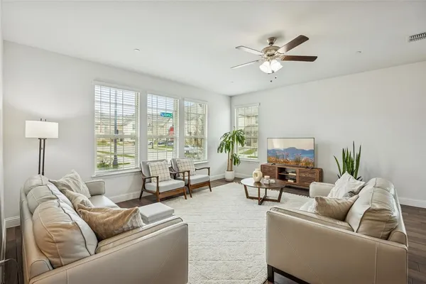 $400,000 | 6832 Henry Drive, North Richland Hills, TX 76180