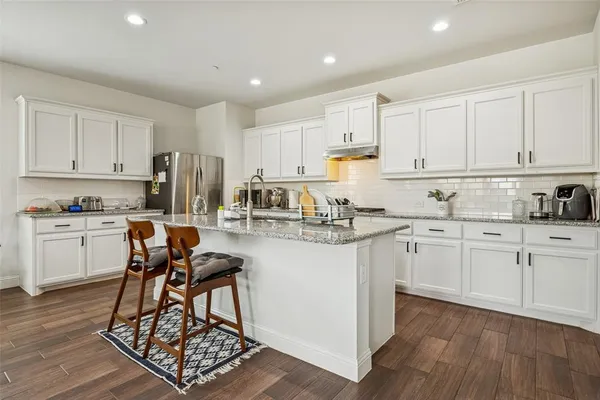 $400,000 | 6832 Henry Drive, North Richland Hills, TX 76180