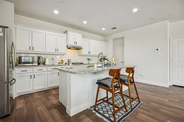 $400,000 | 6832 Henry Drive, North Richland Hills, TX 76180