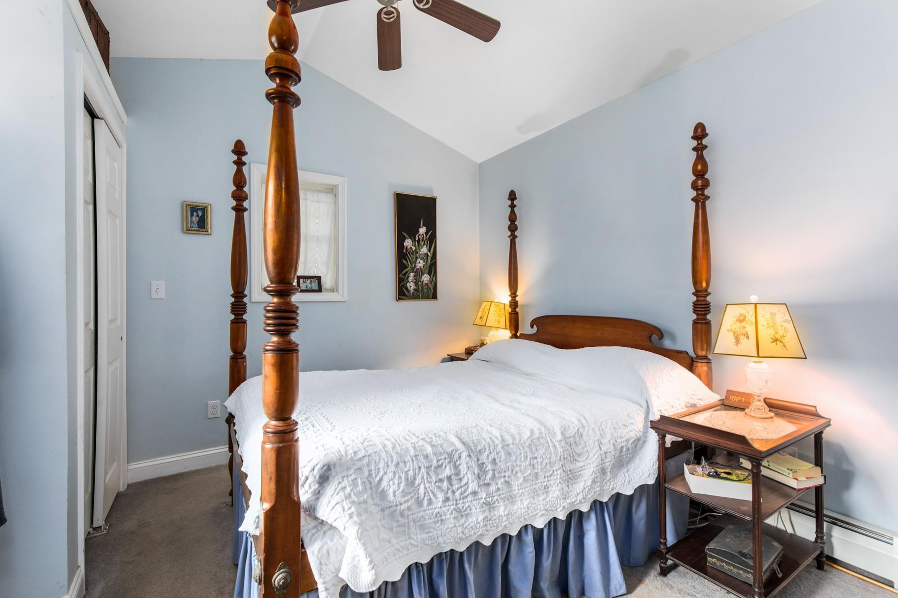 5 Colonial Road Kittery, ME 03904 - Photo 13 of 24