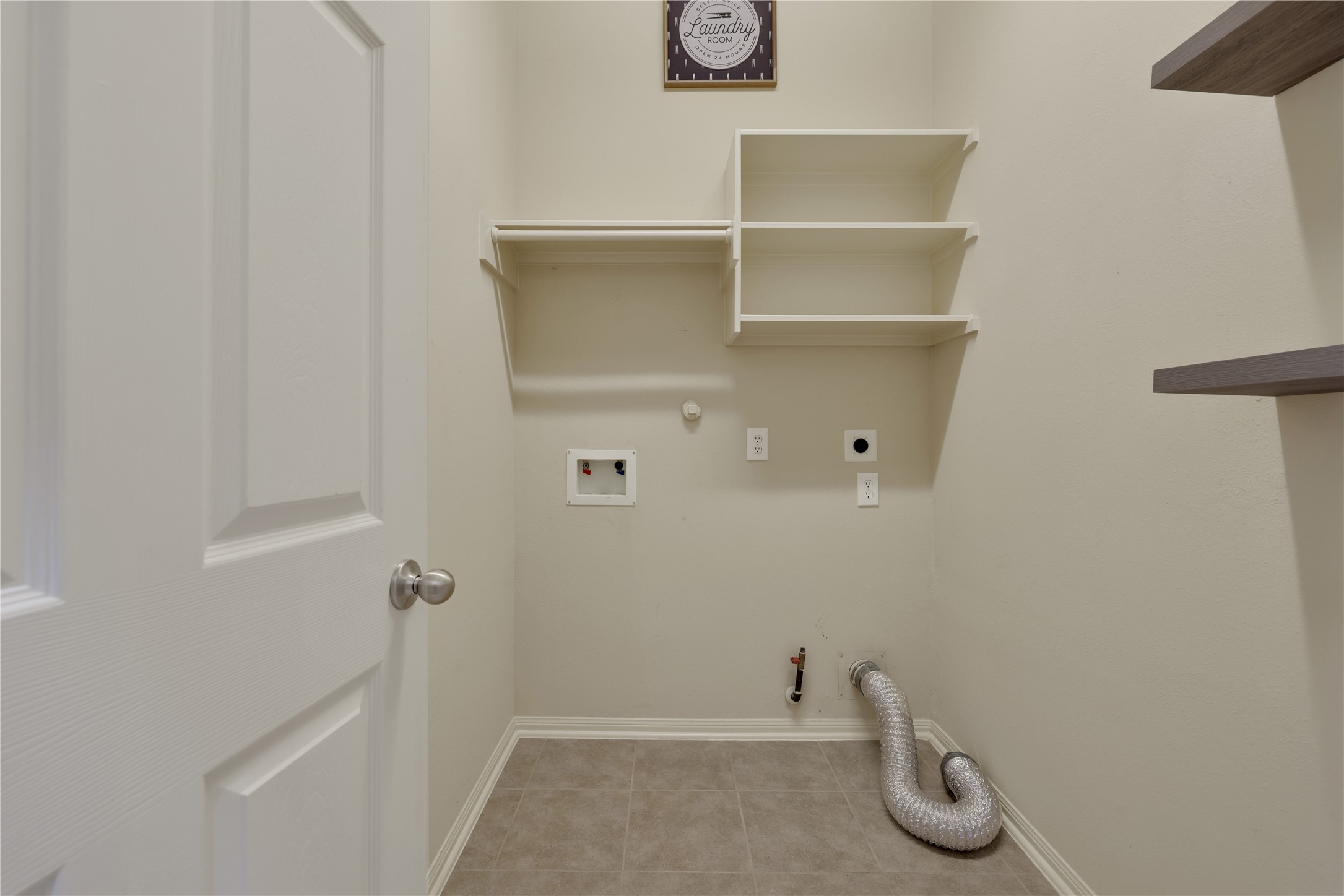 19815 Stanton Lake Drive Cypress, TX 77433 - Photo 31 of 50 a bathroom with a window