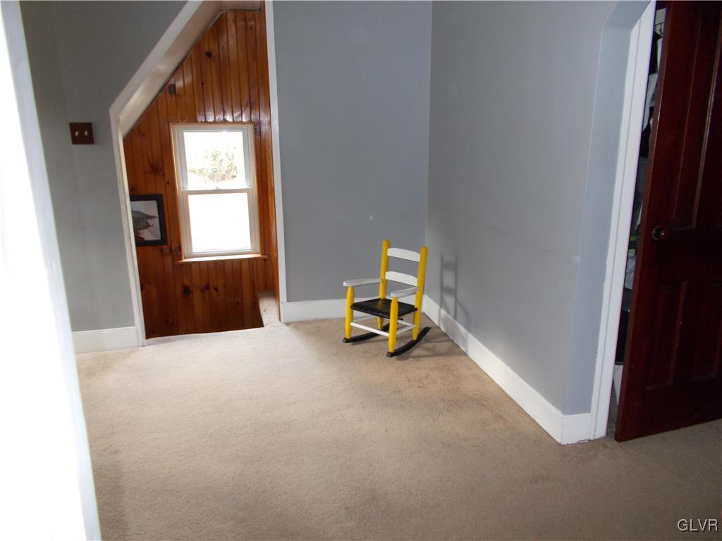 5333 Old Mile Hill Road Orefield, PA 18069 - Photo 9 of 42 Gallery Image 9