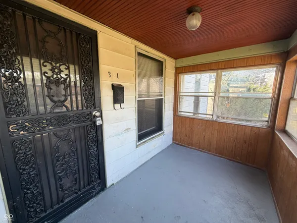 $899 | 321 West 32nd Street, Indianapolis, IN 46208