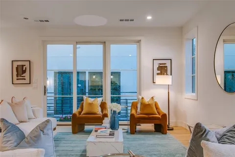 $549,000 | 7207 Gaston Avenue, Unit 905, Dallas, TX 75214