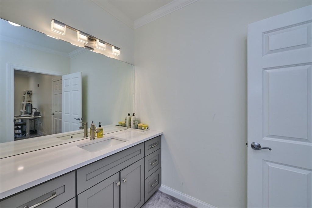 35 Commonwealth Avenue, Unit 103 Newton, MA 02467 - Photo 15 of 27