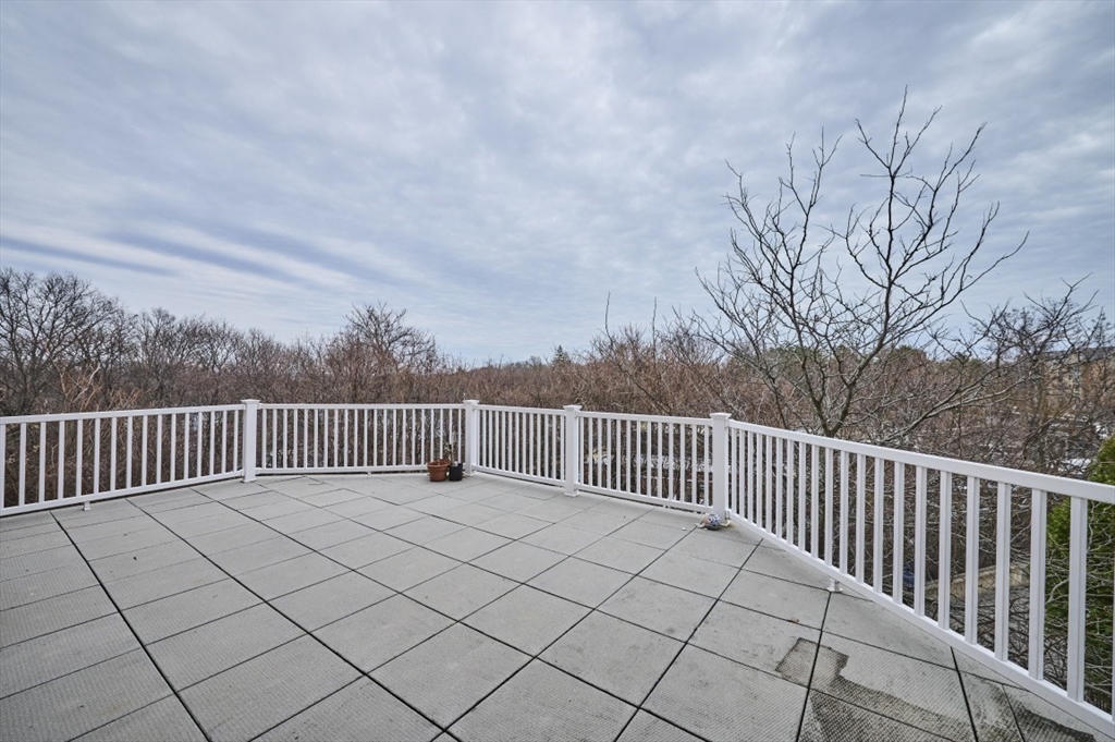 35 Commonwealth Avenue, Unit 103 Newton, MA 02467 - Photo 23 of 27