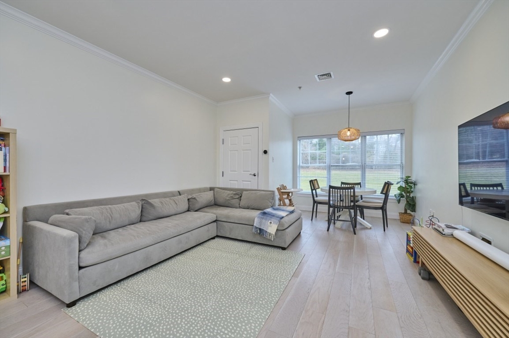 35 Commonwealth Avenue, Unit 103 Newton, MA 02467 - Photo 7 of 27
