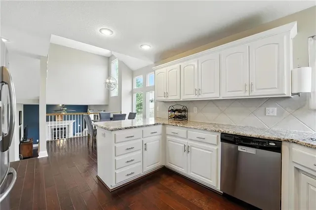 $395,000 | 8002 Northeast 111th Terrace, Kansas City, MO 64157