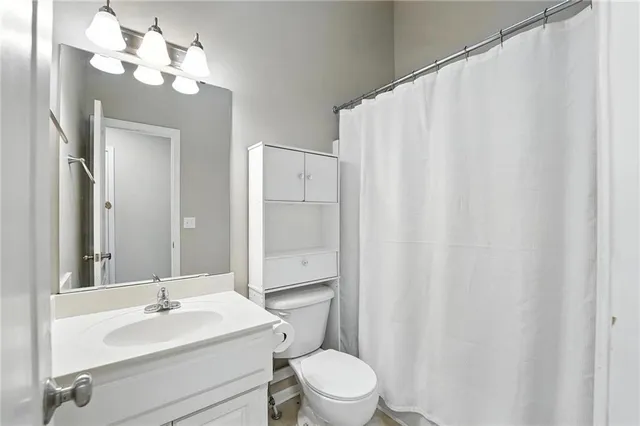 $395,000 | 8002 Northeast 111th Terrace, Kansas City, MO 64157