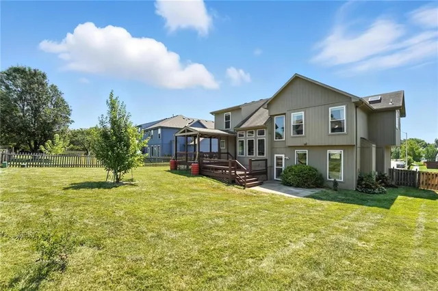 $395,000 | 8002 Northeast 111th Terrace, Kansas City, MO 64157