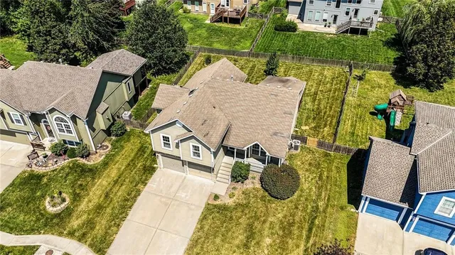 $395,000 | 8002 Northeast 111th Terrace, Kansas City, MO 64157