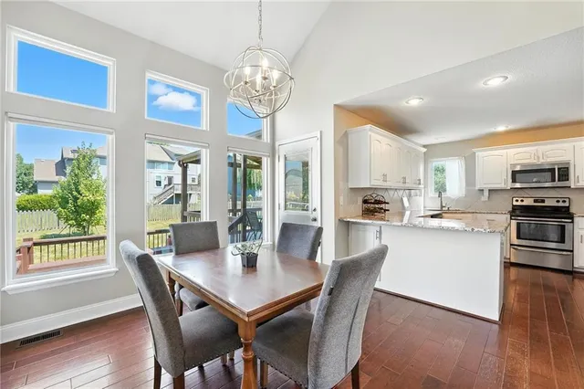 $395,000 | 8002 Northeast 111th Terrace, Kansas City, MO 64157