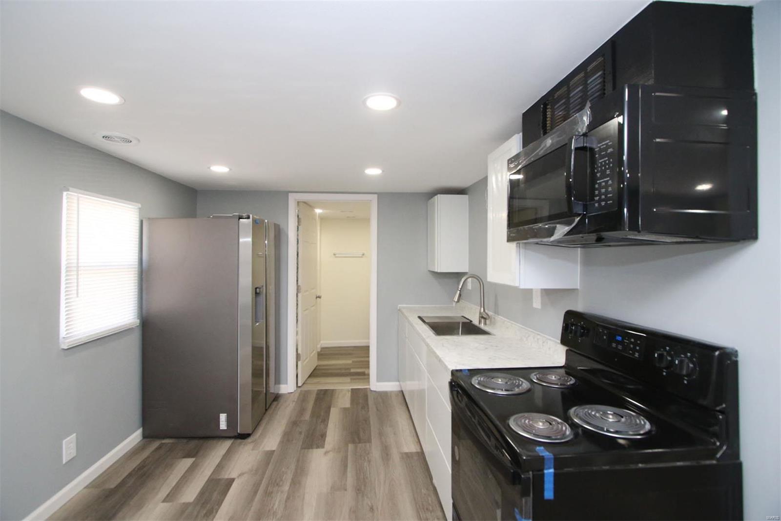 1313 12th Street Cottage Hills, IL 62018 - Photo 11 of 14