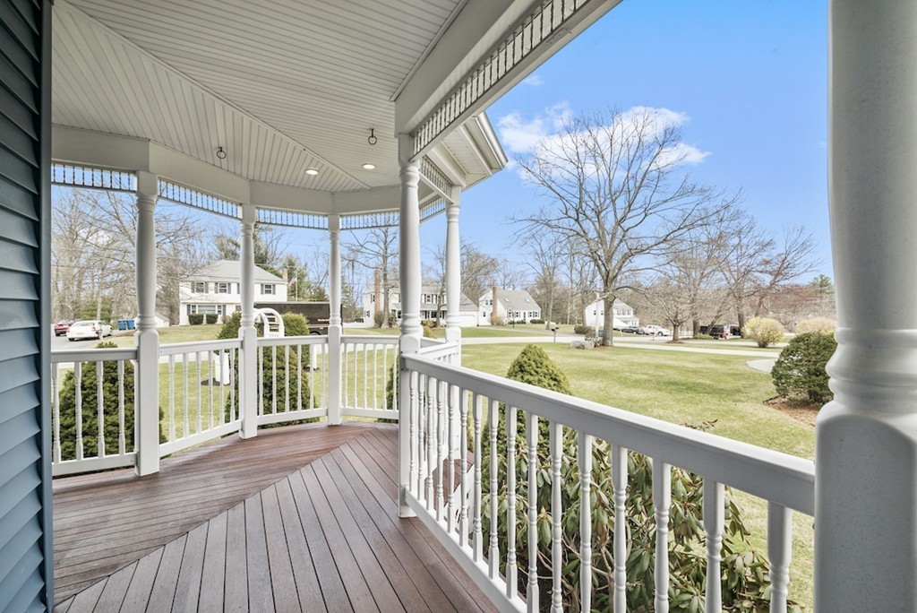 40 Evergreen Road Tewksbury, MA 01876 - Photo 3 of 23 Gallery Image 3