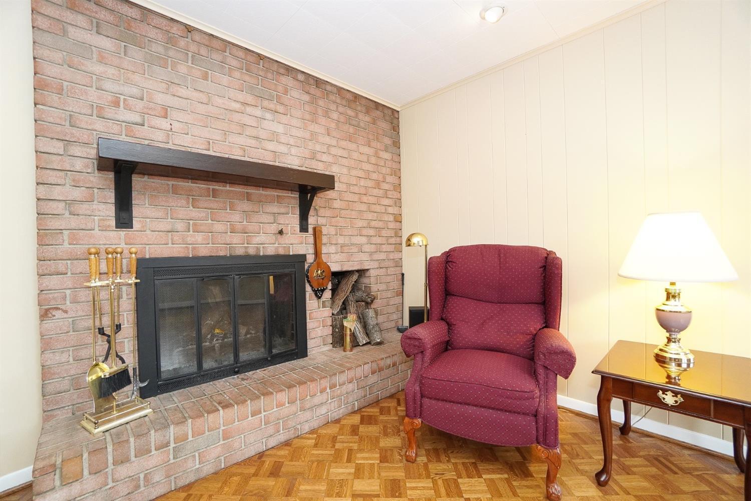 424 Riddle Road Cincinnati, OH 45231 - Photo 12 of 38 Gallery Image 12