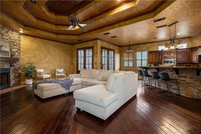 $355,000 | 101 J D'S Point, Boyce, LA 71409