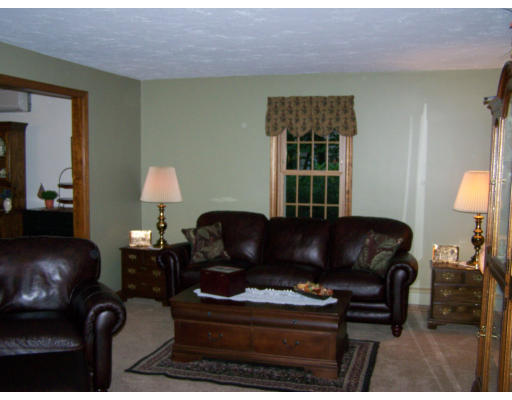1 Daniels Road Mendon, MA 01756 - Photo 18 of 19 Gallery Image 18