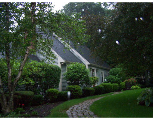 1 Daniels Road Mendon, MA 01756 - Photo 2 of 19 Gallery Image 2