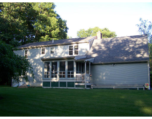1 Daniels Road Mendon, MA 01756 - Photo 8 of 19 Gallery Image 8