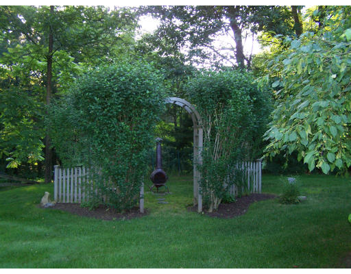 1 Daniels Road Mendon, MA 01756 - Photo 10 of 19 Gallery Image 10