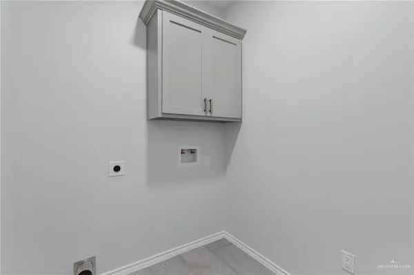 $220,373 | 17950 Spruce Street, Combes, TX 78552