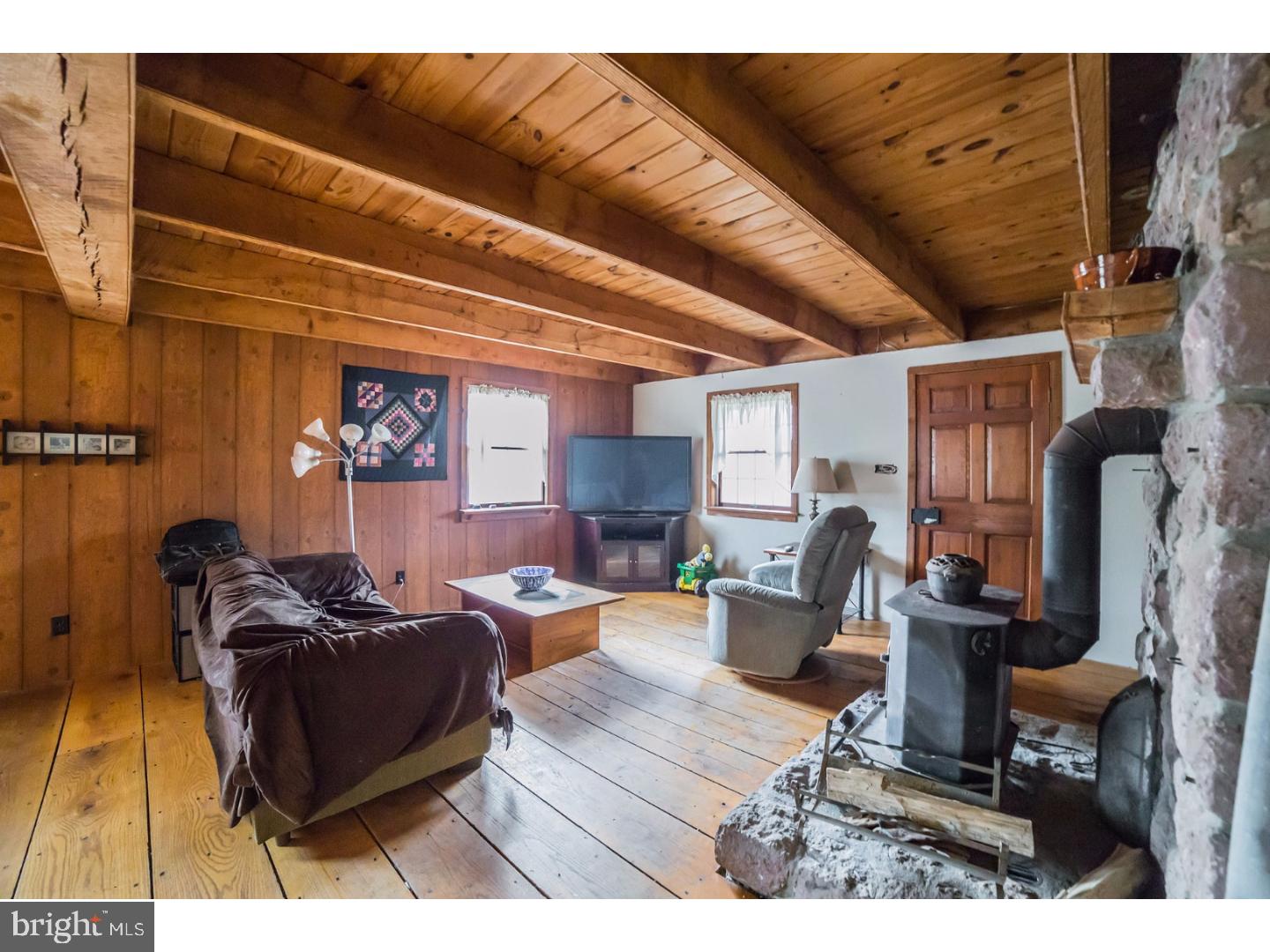 1785 St Peters Road Pottstown, PA 19465 - Photo 9 of 23