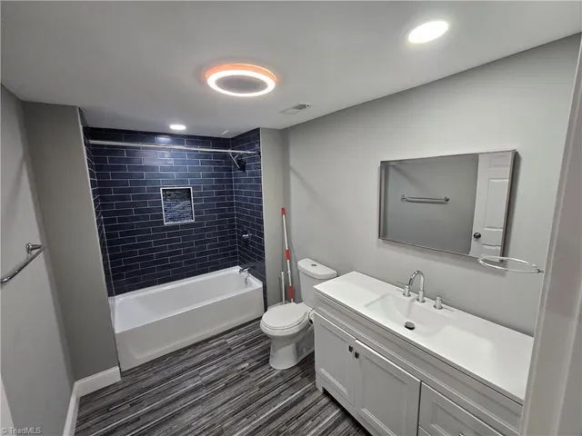 $2,000 | 503 Lowdermilk Street, Greensboro, NC 27401