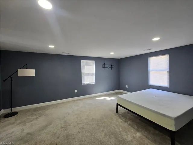 $2,000 | 503 Lowdermilk Street, Greensboro, NC 27401