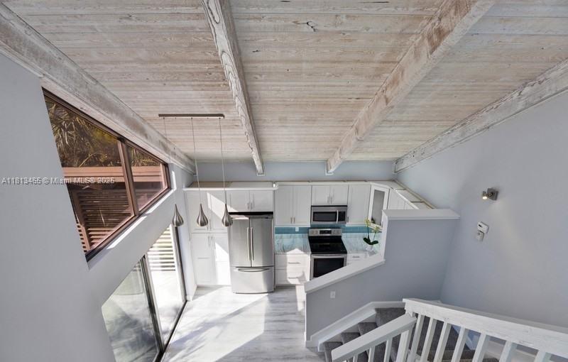 1605 Highway 1, Unit 10H Jupiter, FL 33477 - Photo 8 of 31 a view of entryway and hall