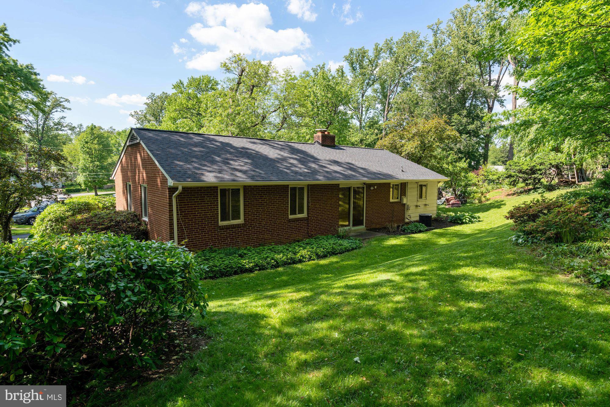 7601 Cosgrove Place Springfield, VA 22151 - Photo 23 of 27 Gallery Image 23
