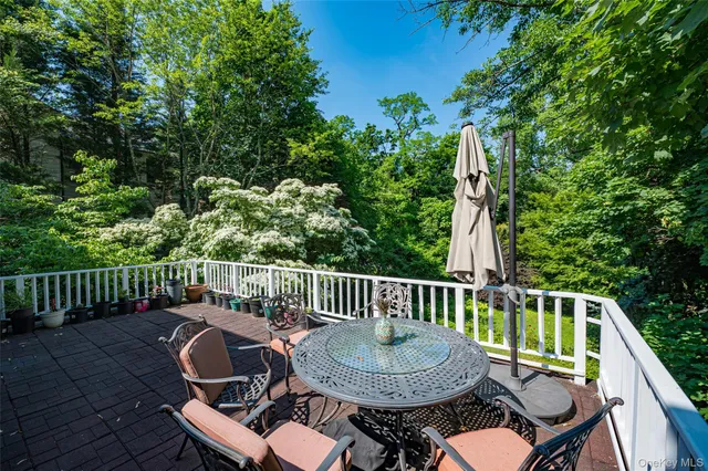 $1,399,000 | 90 East Broadway, Roslyn, NY 11576