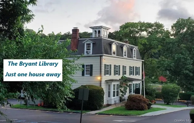 $1,399,000 | 90 East Broadway, Roslyn, NY 11576