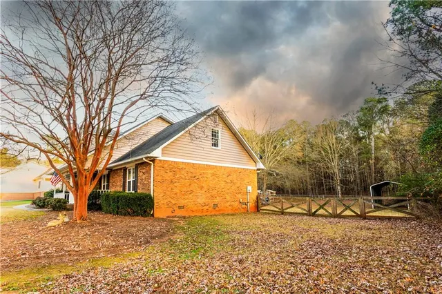 $474,900 | 184 Wildflower Drive, Social Circle, GA 30025