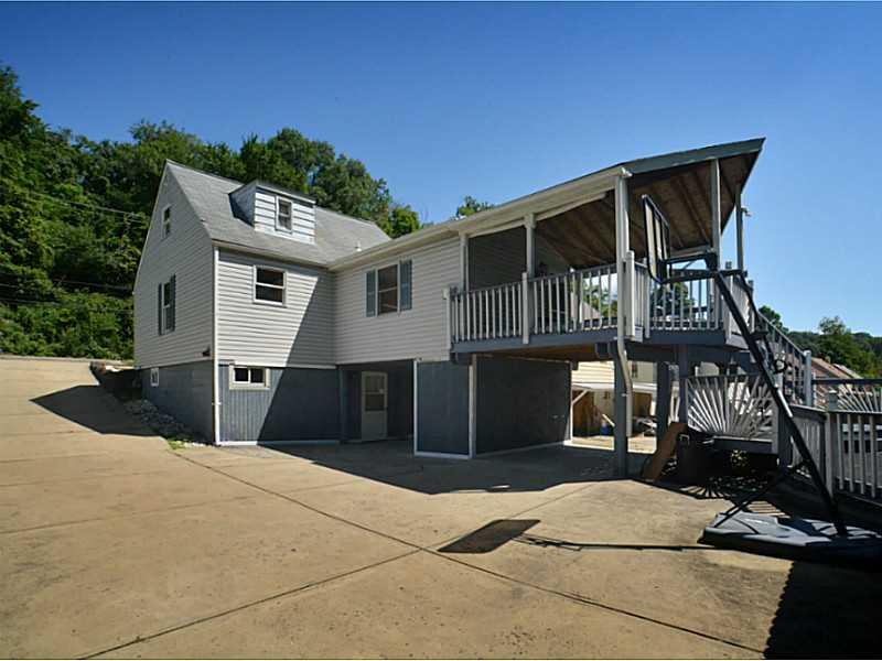 1032 Universal Road Penn Hills, PA 15235 - Photo 3 of 20 Exterior Back.