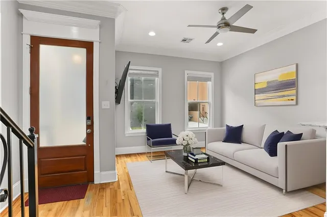 $1,800 | 2111 Chippewa Street, New Orleans, LA 70130