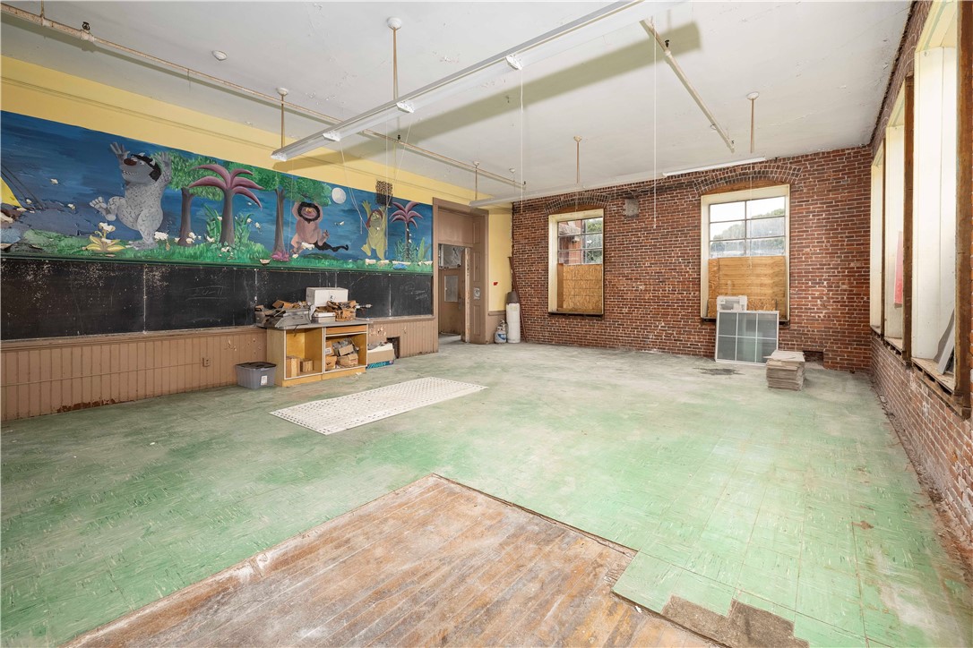 167 George Street Pawtucket, RI 02860 - Photo 9 of 28