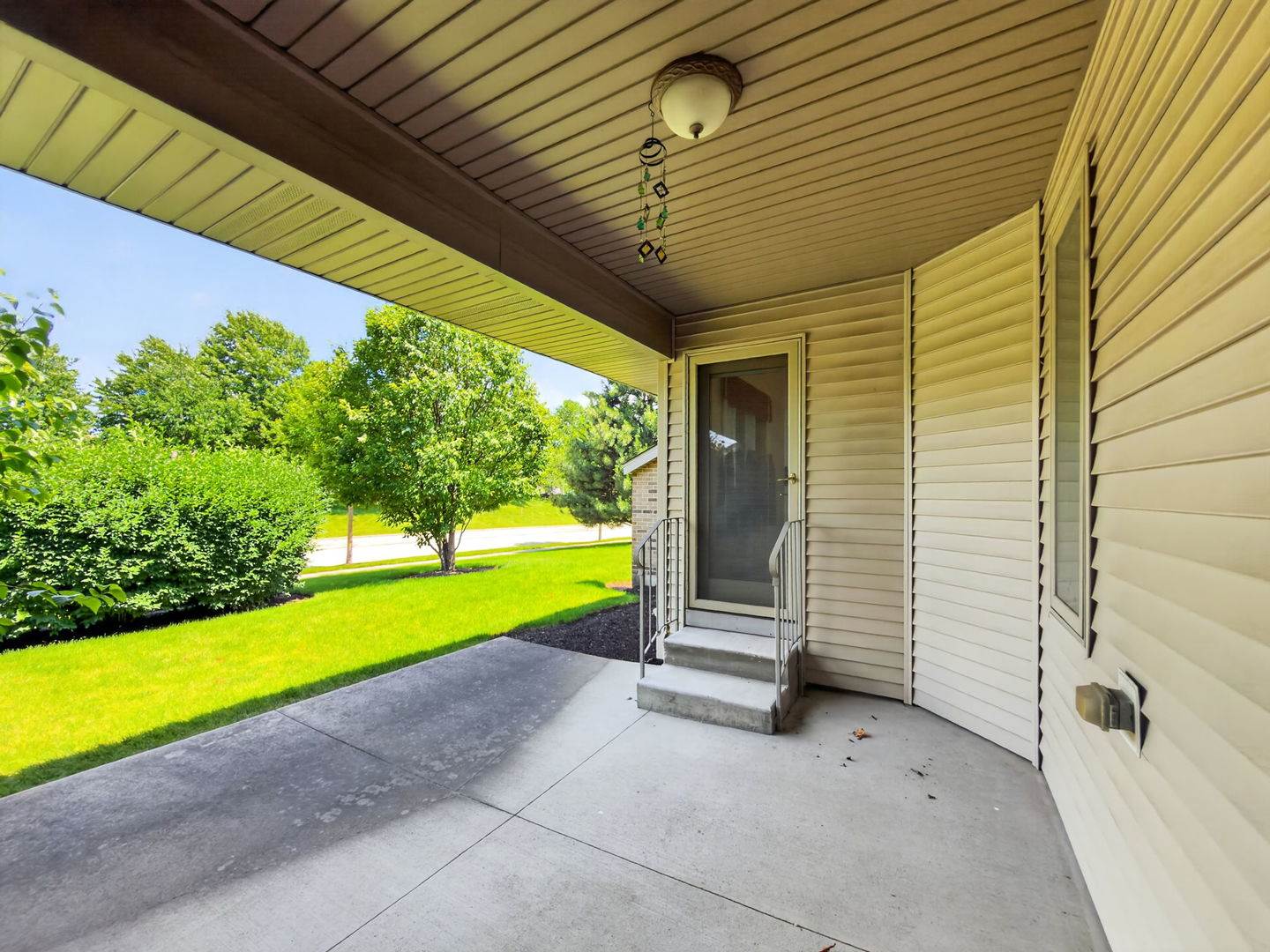 533 Brant Circle, Unit 533 DeKalb, IL 60115 - Photo 4 of 27