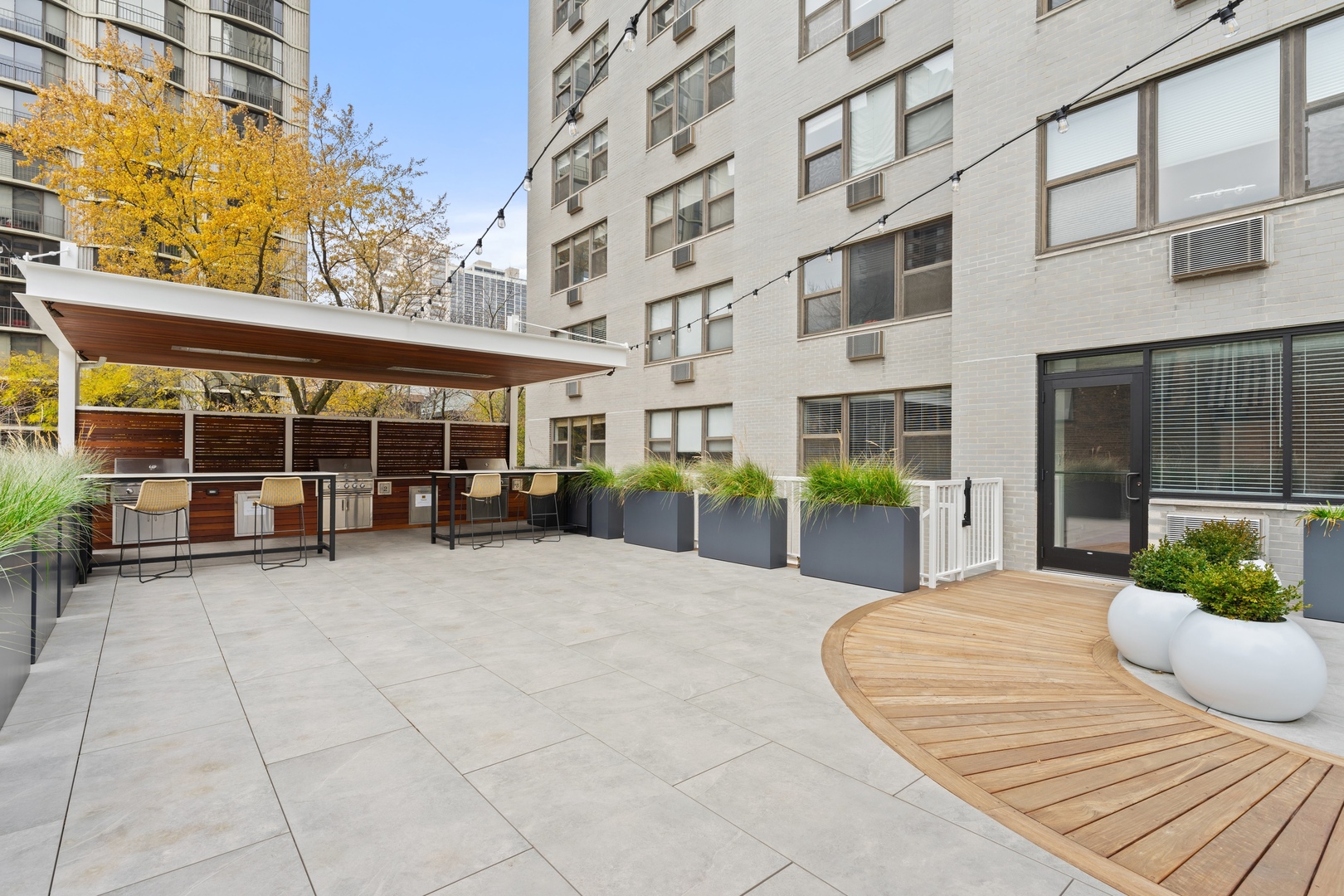 1445 North State Parkway, Unit 1904 Chicago, IL 60610 - Photo 24 of 36