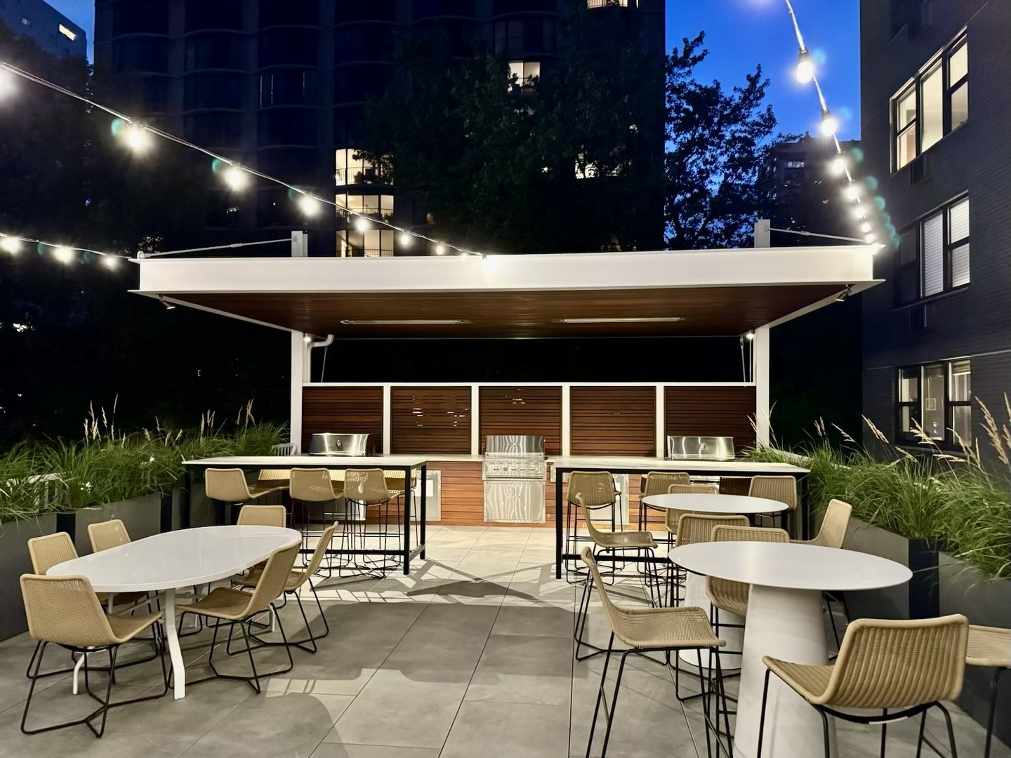 1445 North State Parkway, Unit 1904 Chicago, IL 60610 - Photo 29 of 36