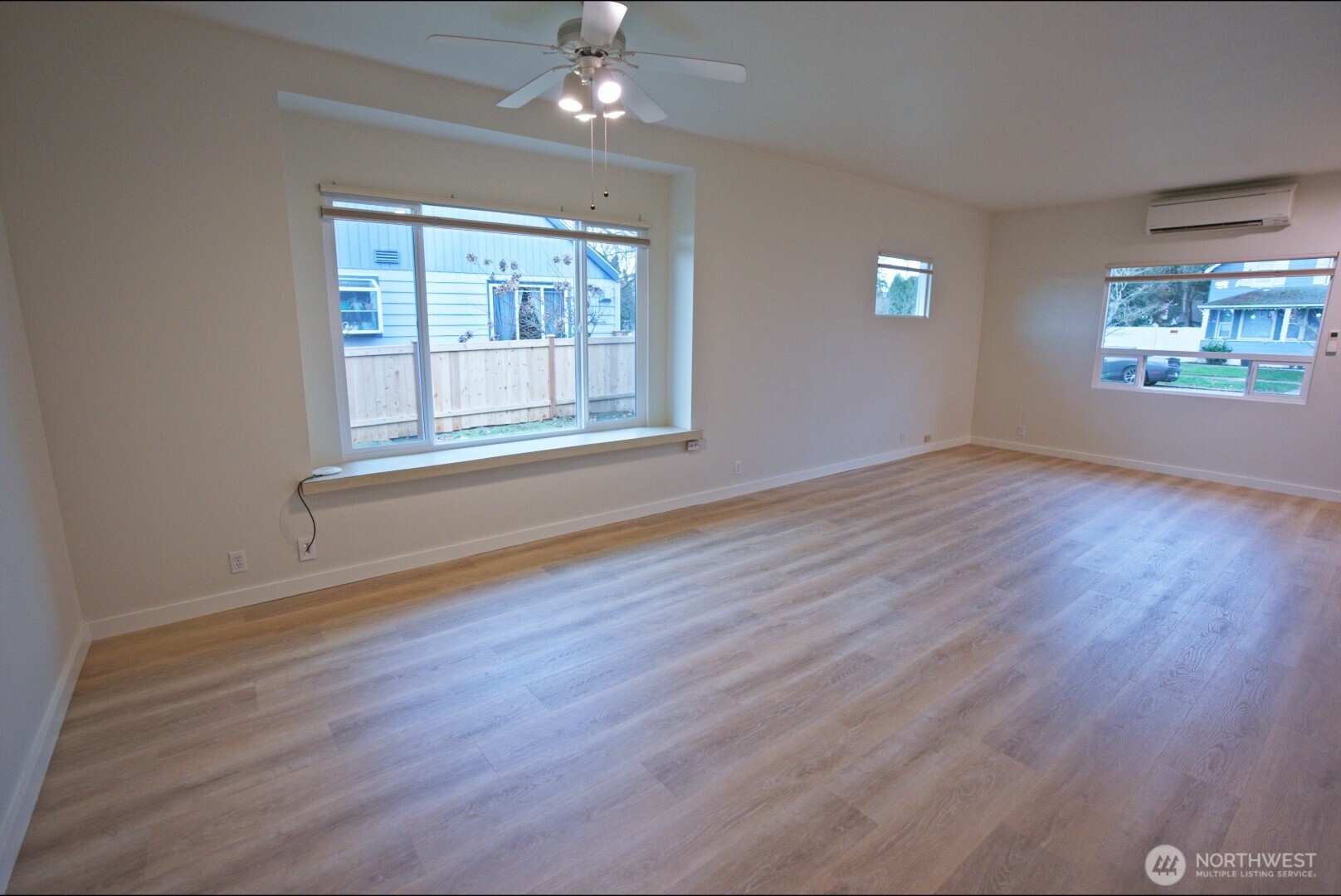 2313 Maple Street Everett, WA 98201 - Photo 7 of 24