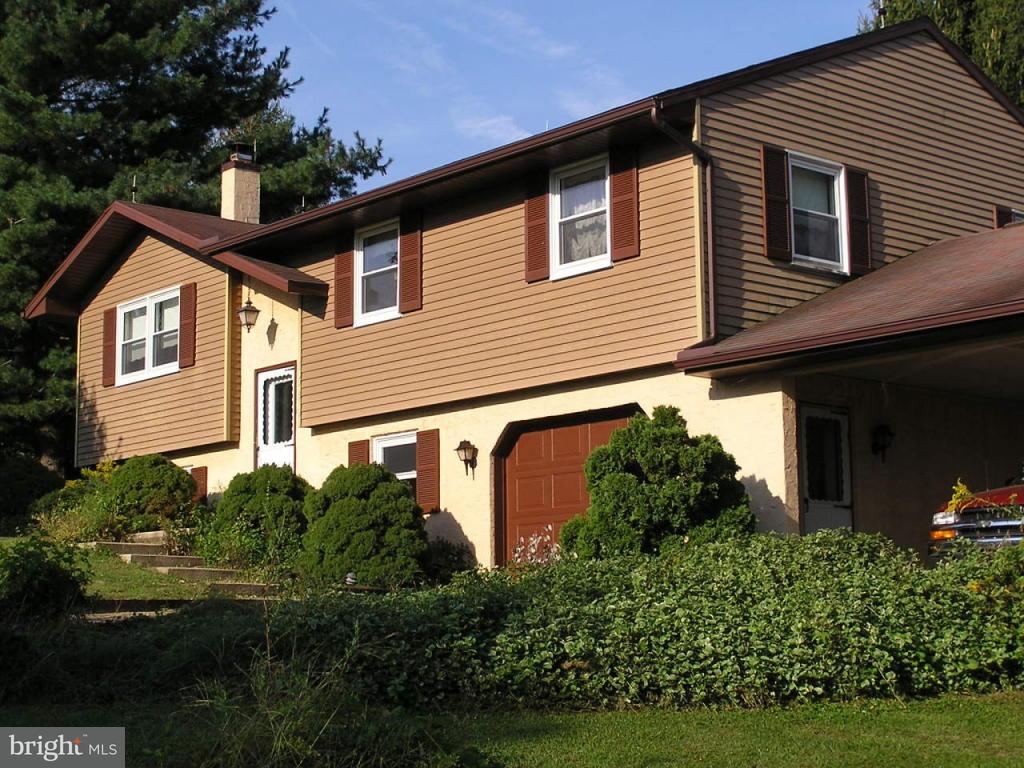 1542 Loop Road Manheim, PA 17545 - Photo 1 of 6