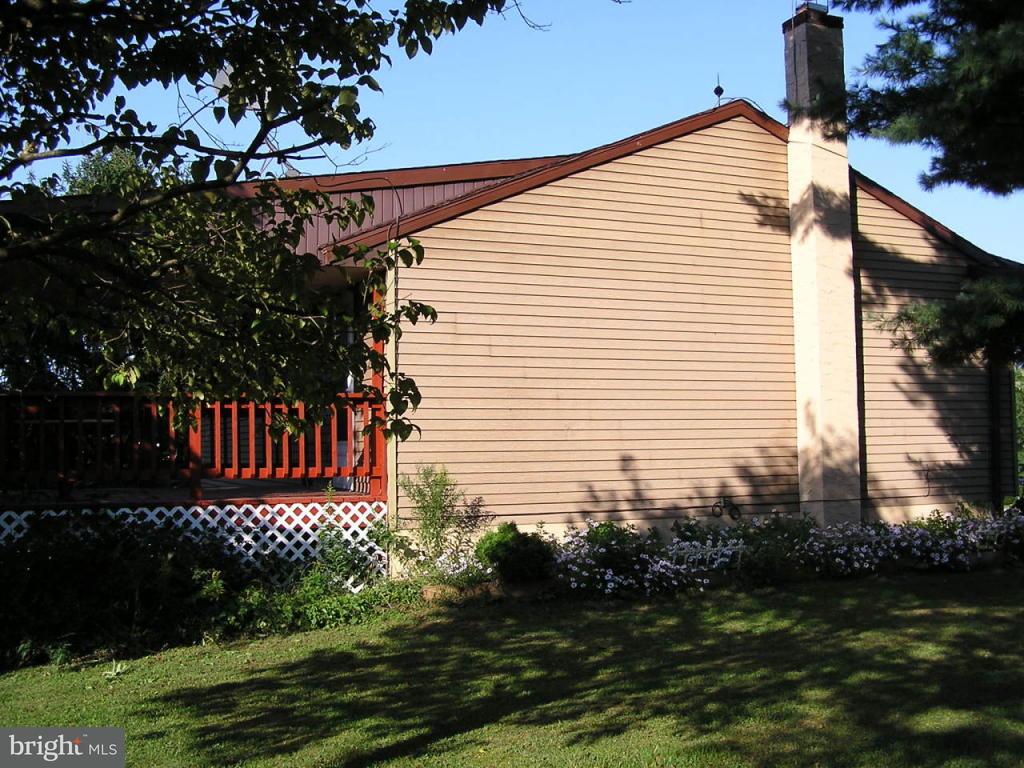 1542 Loop Road Manheim, PA 17545 - Photo 5 of 6