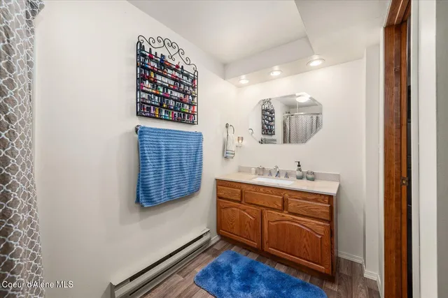 $699,000 | 105 Lehigh Avenue, Metaline Falls, WA 99153