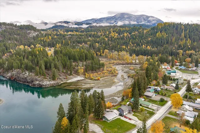 $699,000 | 105 Lehigh Avenue, Metaline Falls, WA 99153