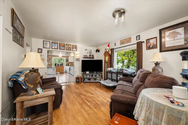 $699,000 | 105 Lehigh Avenue, Metaline Falls, WA 99153