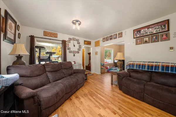 $649,000 | 105 Lehigh Avenue, Metaline Falls, WA 99153