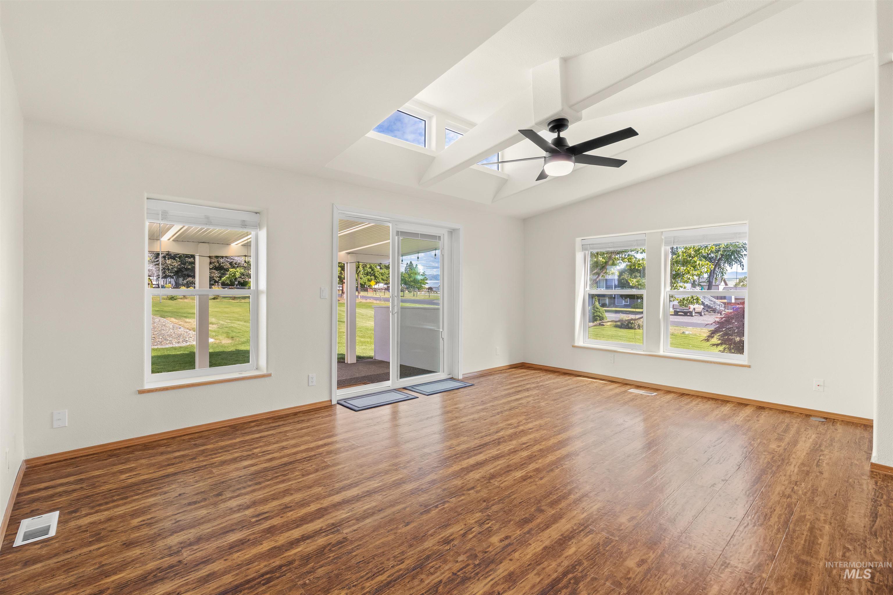 2039 Ripon Avenue Lewiston, ID 83501 - Photo 16 of 49