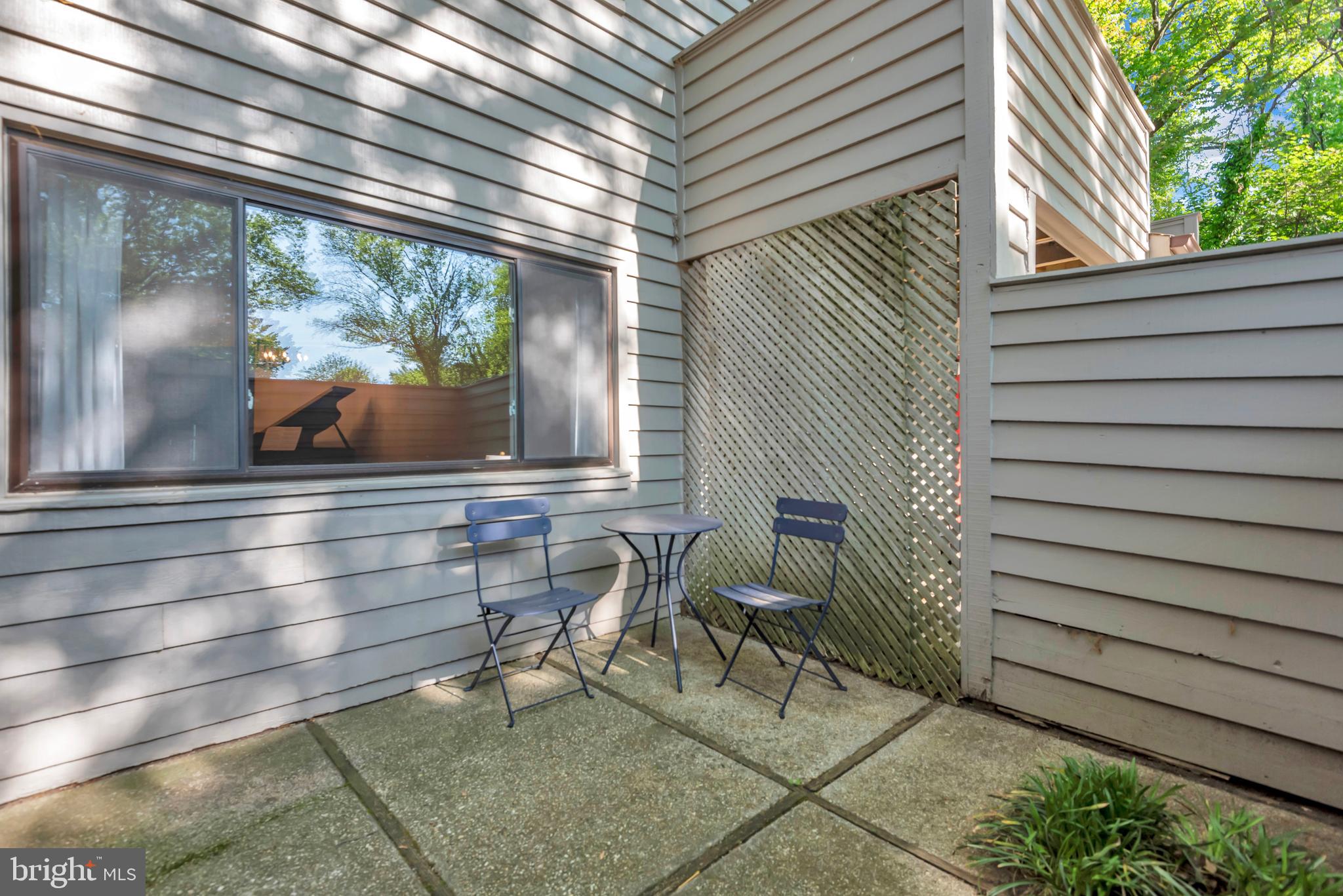 1052 Cedar Ridge Court Annapolis, MD 21403 - Photo 28 of 42 Front porch sitting area