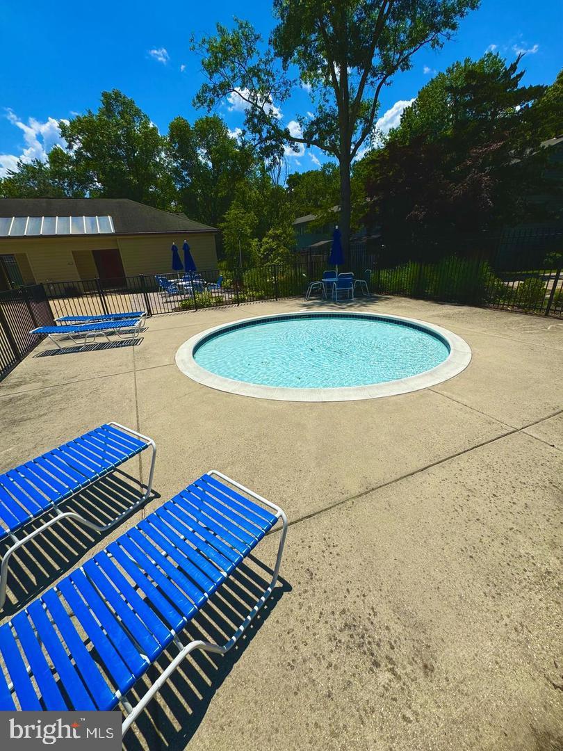 1052 Cedar Ridge Court Annapolis, MD 21403 - Photo 37 of 42 Neighborhood kiddie pool