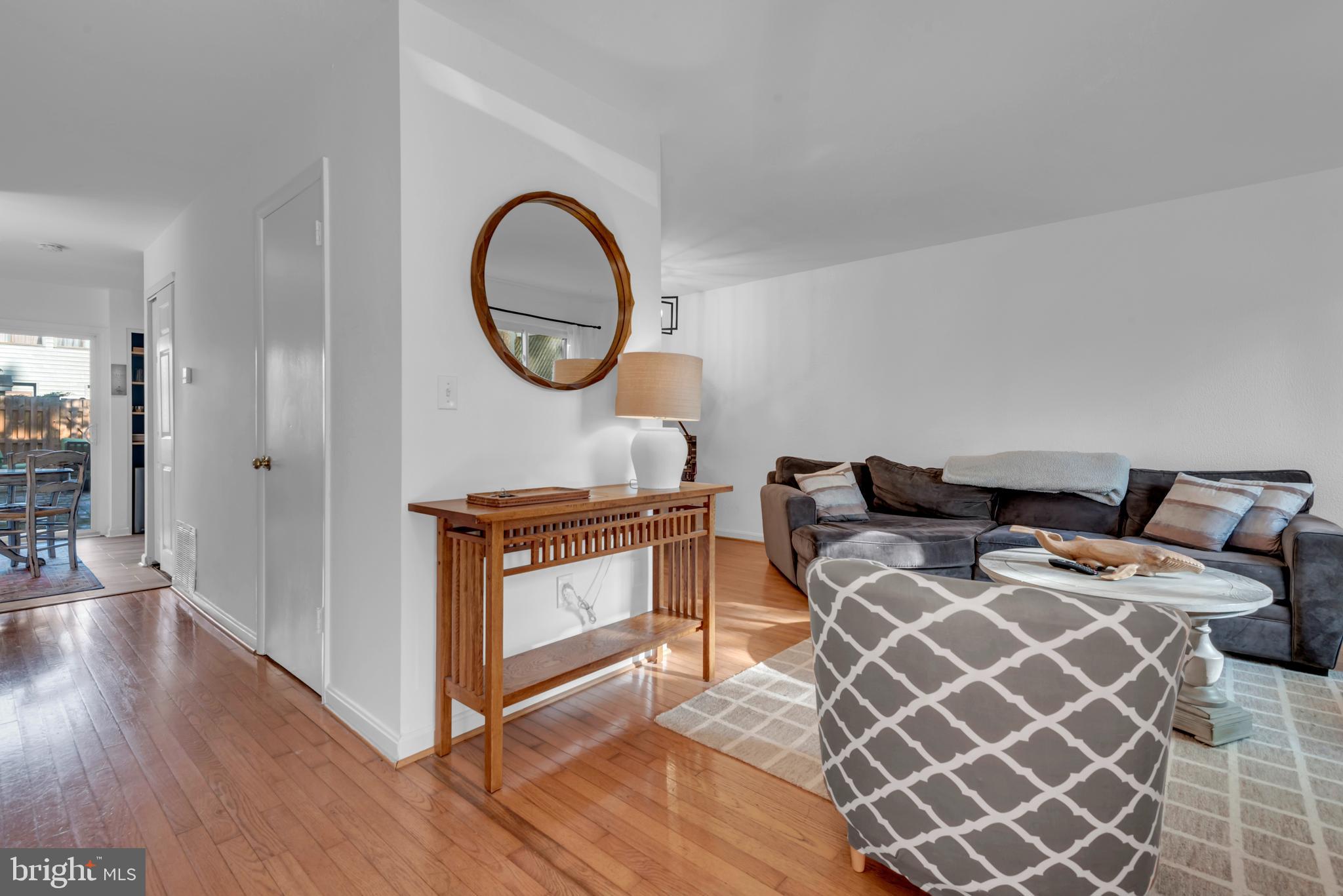 1052 Cedar Ridge Court Annapolis, MD 21403 - Photo 5 of 42 Spacious entry way